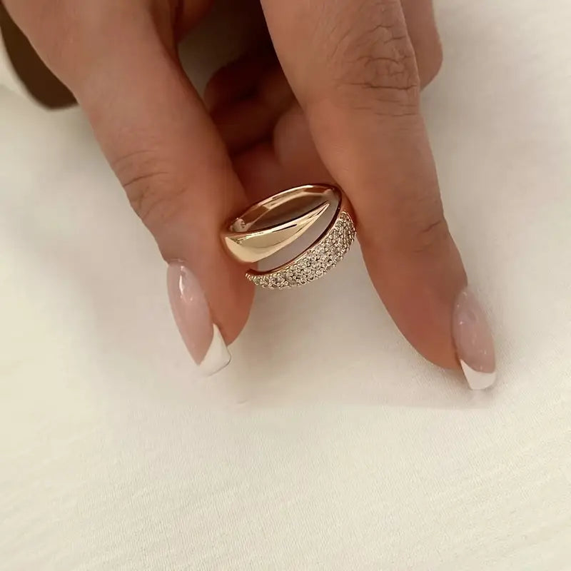 Bague Élégante avec Pierres Brillantes