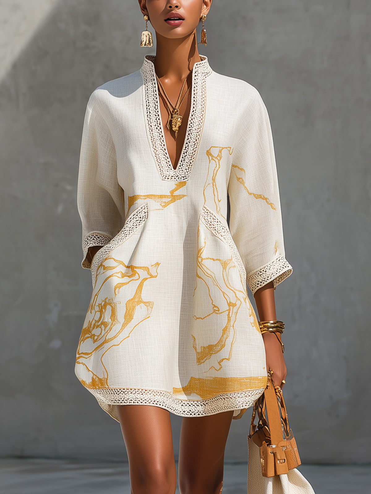 Aliénor | Robe courte élégante à col V