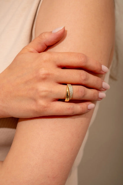 Bague Élégante avec Pierres Brillantes
